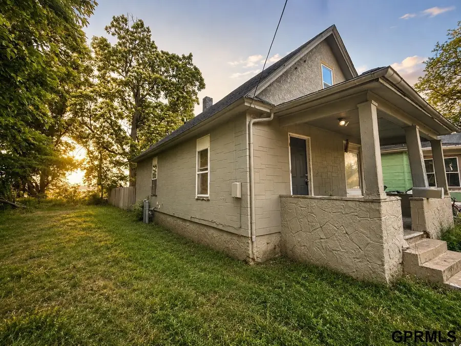 2515 N 14 Street, Omaha, NE 68110 - #2