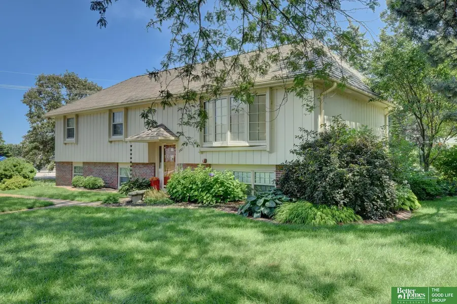 3303 S 116 Street, Omaha, NE 68144 - #3
