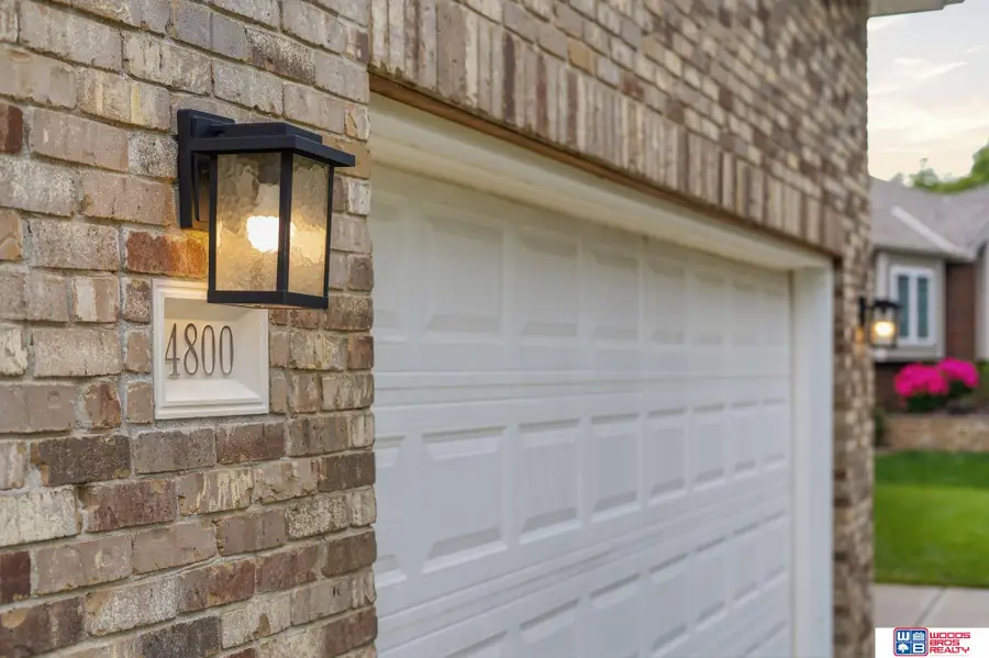 4800 Country Hill Road, Lincoln, NE 68516 - #2