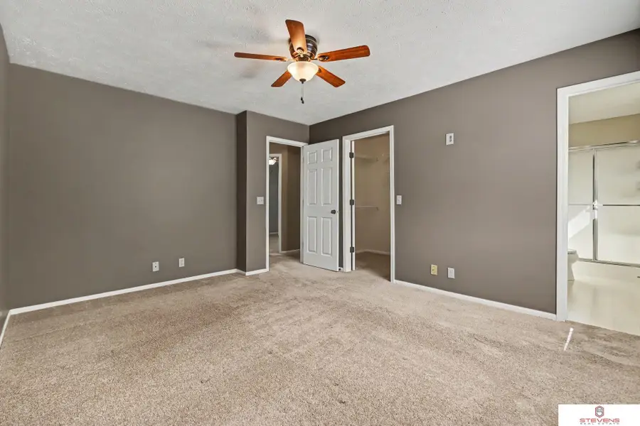 17661 K Street, Omaha, NE 68135 - #2
