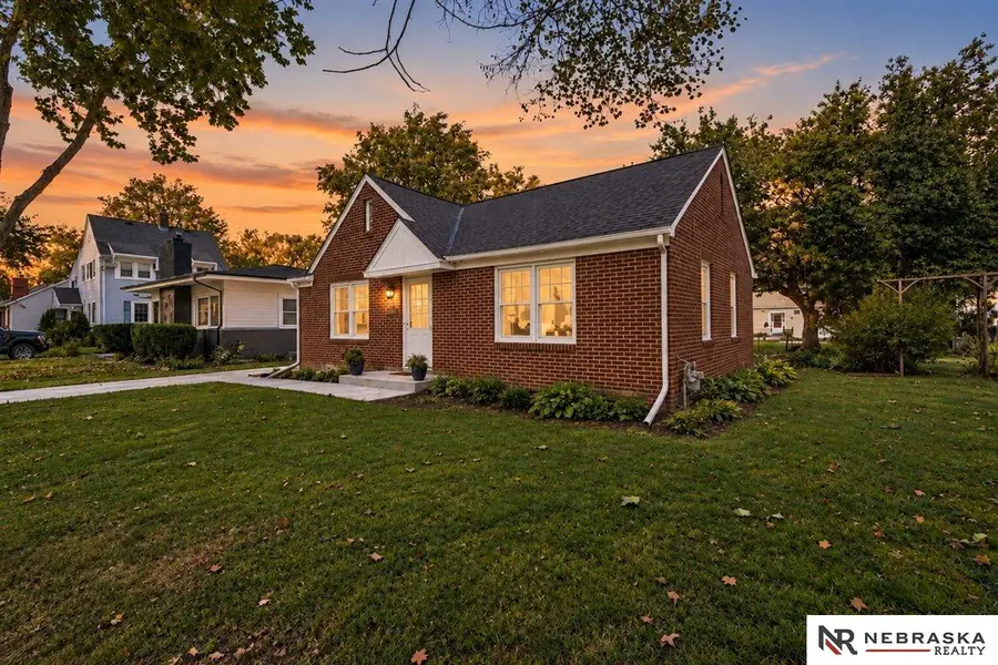 3744 Everett Street, Lincoln, NE 68506 - #3