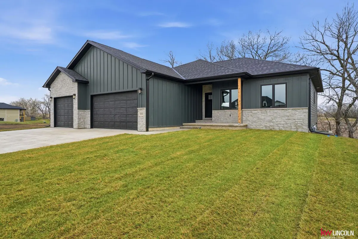 1044 Tuscan Trail, Hickman, NE 68372 - #1