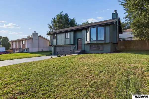 13304 Courtney Drive, Bellevue, NE 68123
