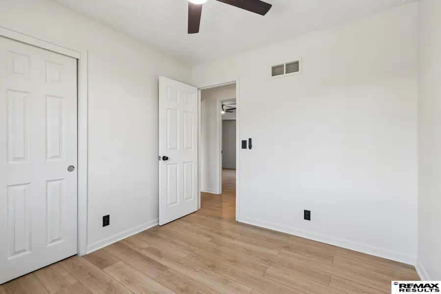 13304 Courtney Drive, Bellevue, NE 68123 - #2