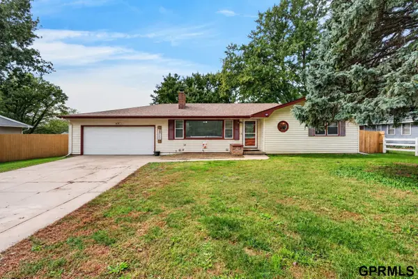 6814 N 56th Street, Omaha, NE 68152