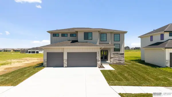 6611 S 214th Avenue, Omaha, NE 68022