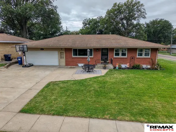3241 Touzalin Avenue, Lincoln, NE 68507