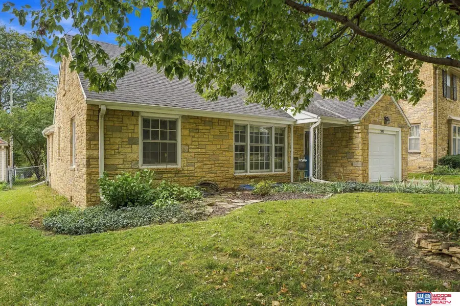 3005 S 27th Street, Lincoln, NE 68502 - #2