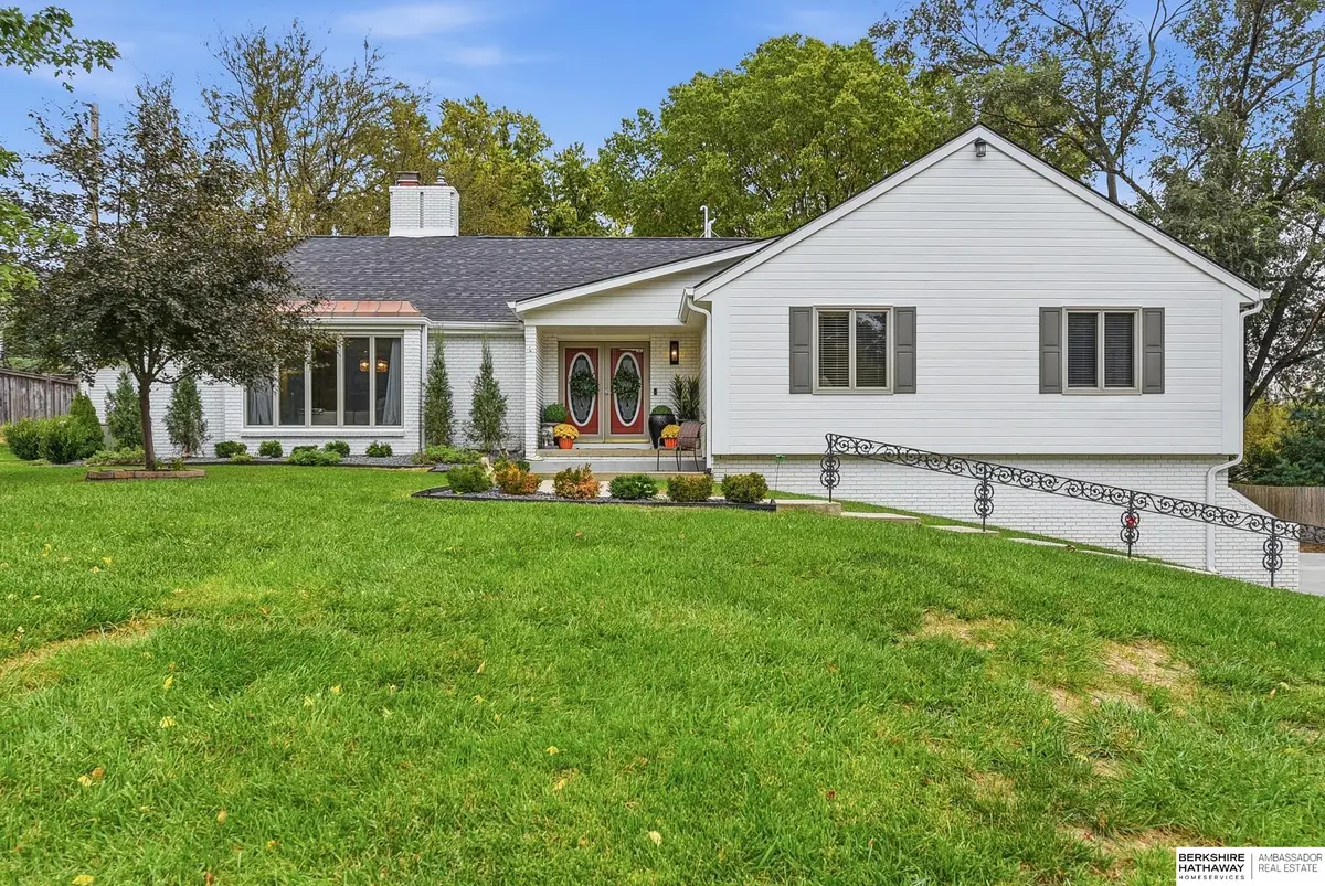 1717 S 84th Street, Omaha, NE 68124 - #1