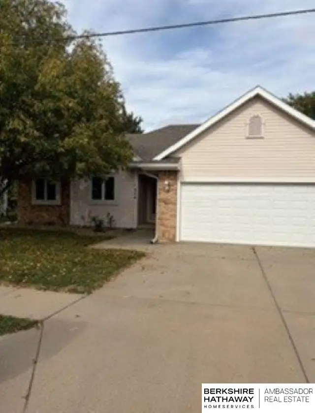 224 E Riverview Drive, Blair, NE 68008 - #1
