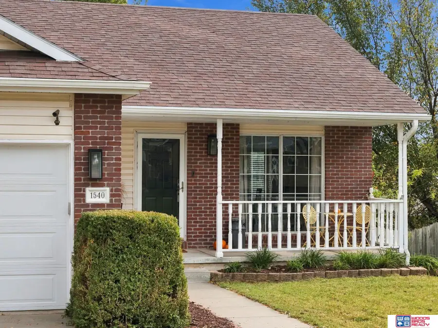 1540 W Garfield Circle, Lincoln, NE 68522 - #2