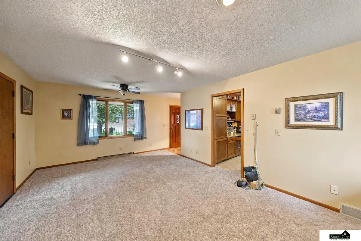600 Parker Drive, Syracuse, NE 68446 - #1