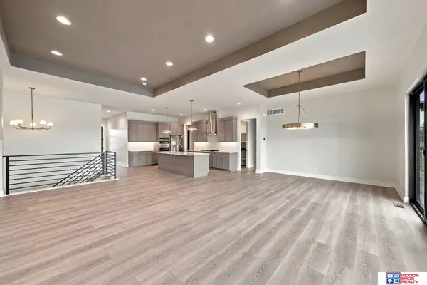 8008 S 43rd Street, Lincoln, NE 68516