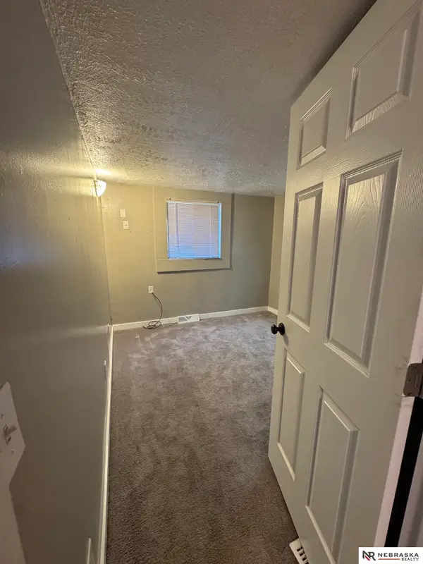 2517 N 84th Street, Omaha, NE 68134