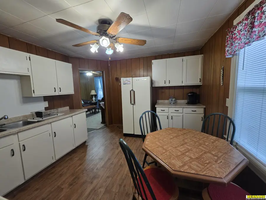 711 11th Street, Auburn, NE 68305 - #3