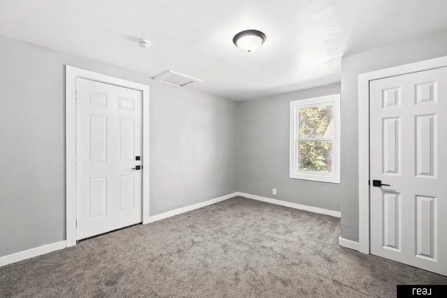 5334 N 27 Avenue, Omaha, NE 68111 - #3