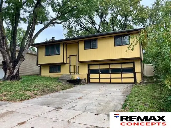 186 Oregon Trail, Lincoln, NE 68521