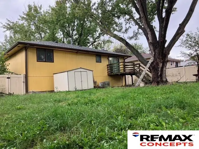 186 Oregon Trail, Lincoln, NE 68521 - #3