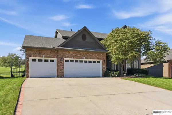 6526 N 158 Street, Omaha, NE 68116