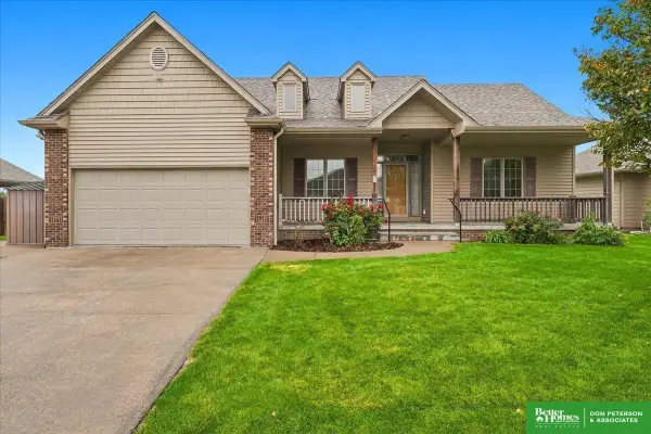 3024 Peterson Avenue, Fremont, NE 68025