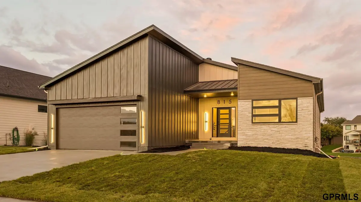 815 Courtyard Court, Ashland, NE 68003 - #1