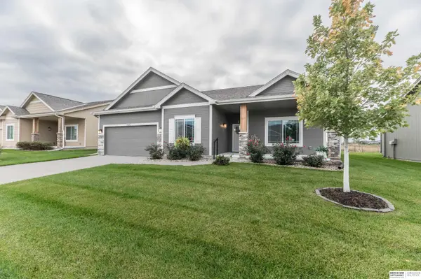 18123 Camden Avenue, Elkhorn, NE 68022