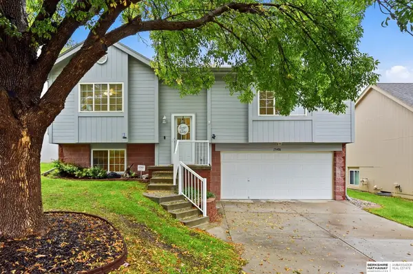 15406 Tibbles Street, Omaha, NE 68116