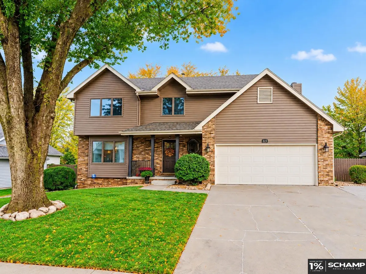 819 Valentine Lane, Papillion, NE 68046 - #1