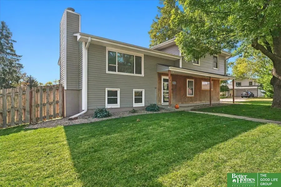 5604 S 111 Street, Omaha, NE 68137 - #2