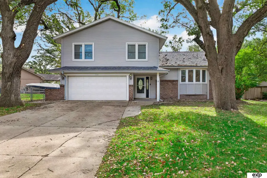 136 Bellevue Boulevard S, Bellevue, NE 68005 - #2