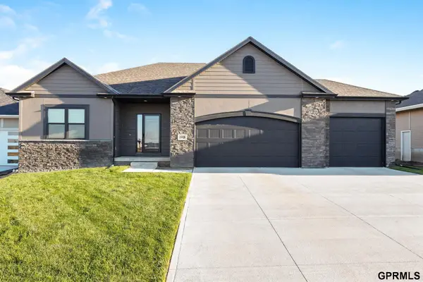 20826 Kansas Avenue, Elkhorn, NE 68022