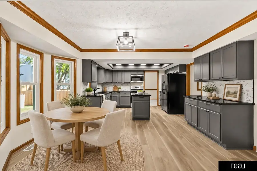 702 E Cary Street, Papillion, NE 68046-6017 - #3