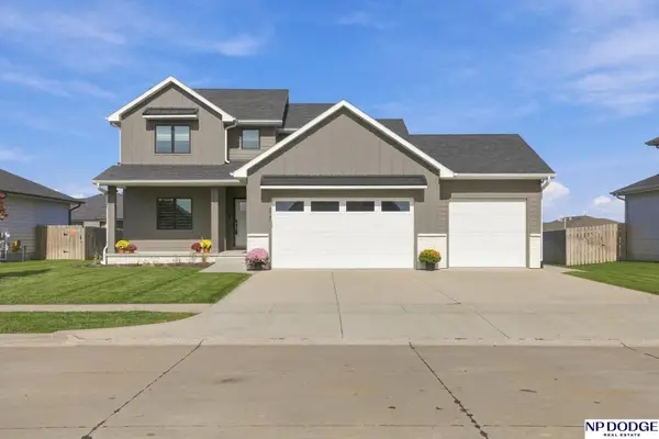 2740 Lauren Lane, Fremont, NE 68025