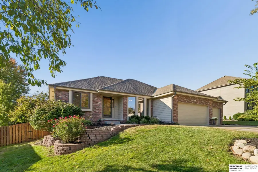 311 Fox Creek Lane, Papillion, NE 68046 - #3
