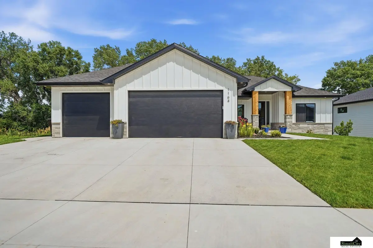 1164 Tuscan Trail, Hickman, NE 68372 - #1