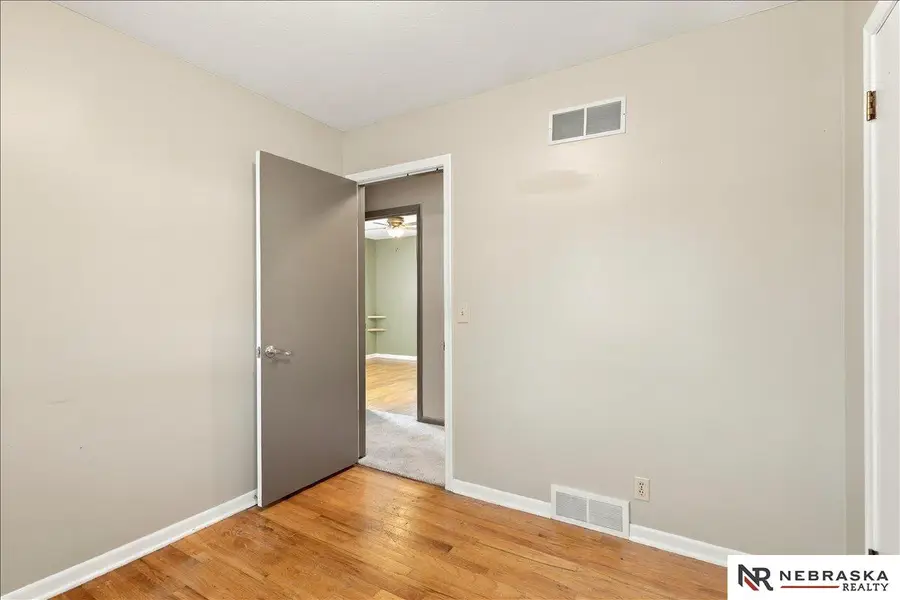 9447 Miami Street, Omaha, NE 68134 - #2