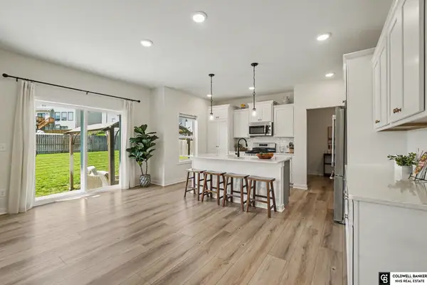 13710 S 54 Street, Papillion, NE 68133