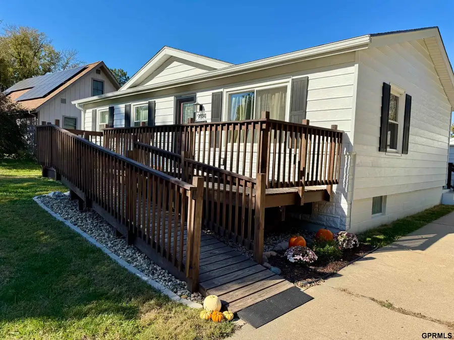 9014 Westridge Drive, Omaha, NE 68124 - #2