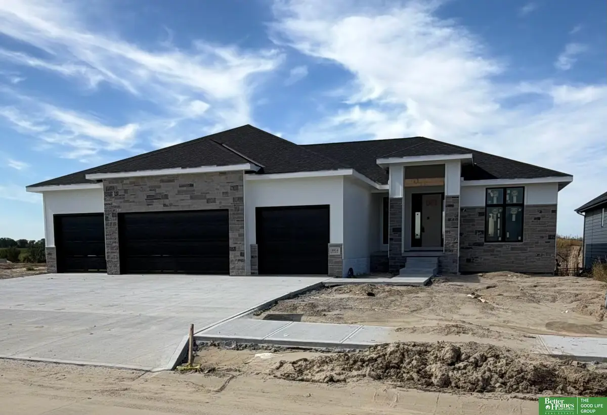 4914 N 214th Street, Elkhorn, NE 68022 - #1