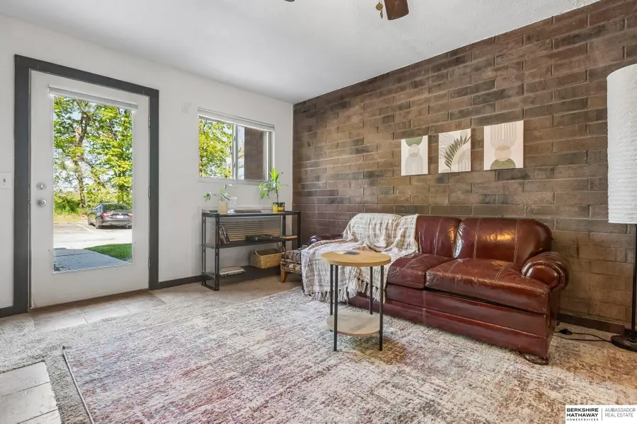 8941 Miami Street #9, Omaha, NE 68134 - #3