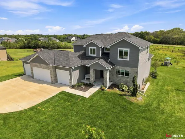 2975 Twin Pines Road, Lincoln, NE 68523