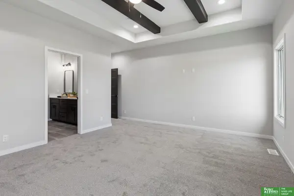 21959 Lincoln Boulevard, Gretna, NE 68028