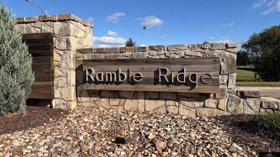 5626 N 117th Avenue Circle, Omaha, NE 68164 - #2
