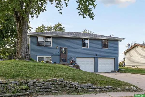 8121 Corby Street, Omaha, NE 68134