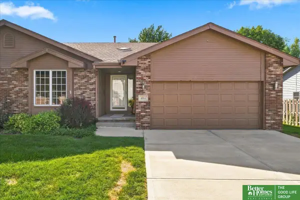 4114 N 210 Street, Elkhorn, NE 68022