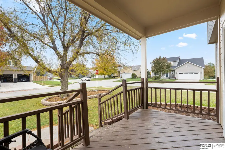1001 Fenwick Street, Papillion, NE 68046 - #2