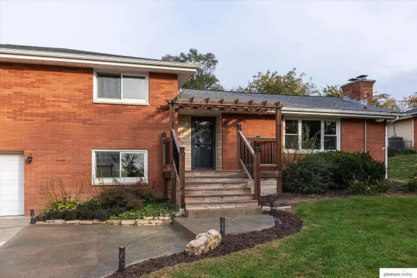 8601 S 42 Street, Omaha, NE 68147