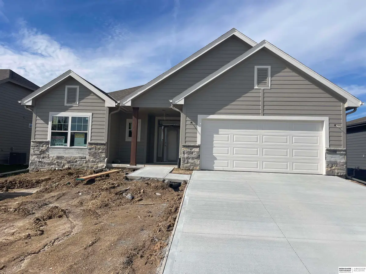 9714 S 103rd Avenue, Papillion, NE 68046 - #1