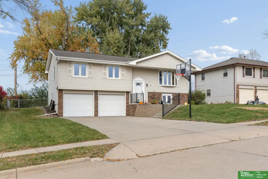 9726 Camden Avenue, Omaha, NE 68134 - #2