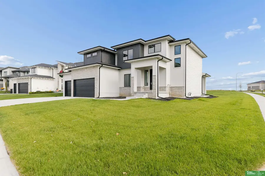 5401 N 196th Avenue, Elkhorn, NE 68022 - #3